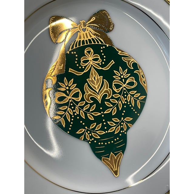 Mid-Century Modern Vintage Muirfield Celebrity 9408 Salad/Accent Plate - Green Ornament For Sale - Image 3 of 4