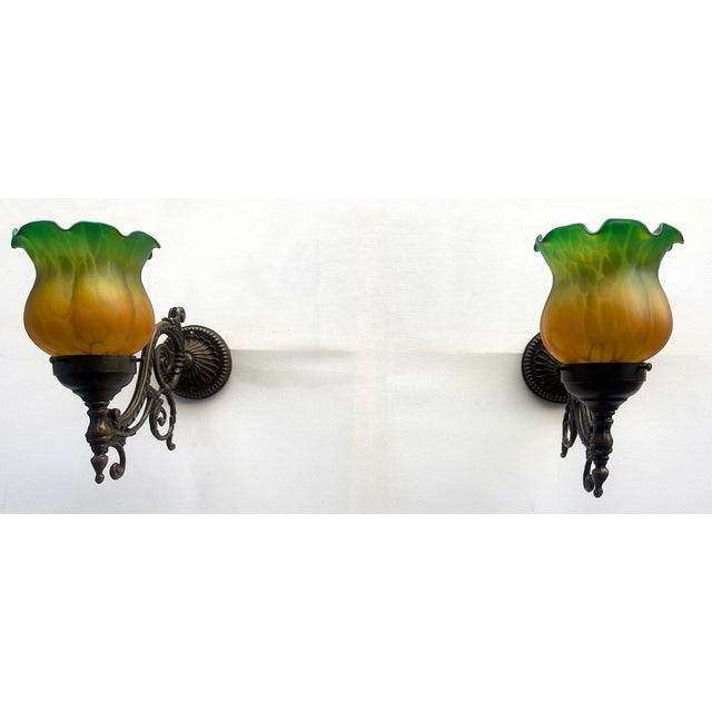 French Brass and Glass Wall Lamps, 1960s, Set of 2 For Sale - Image 9 of 11