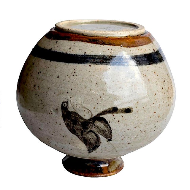 Majolica 1970s Vintage Ken Edwards El Palomar Tonalá Mexico Ceramic Jug Vase For Sale - Image 4 of 15