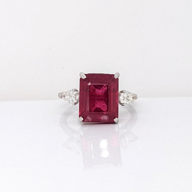 Modern 5.9ct Red Ruby Ring With Earth Mined Diamonds in Solid 14k White Gold Size 6.75 For Sale - Image 3 of 10