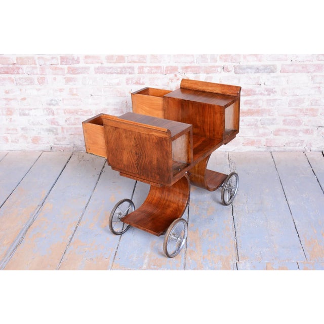French Art Deco Serving Trolley in Walnut, 1920s For Sale - Image 3 of 13