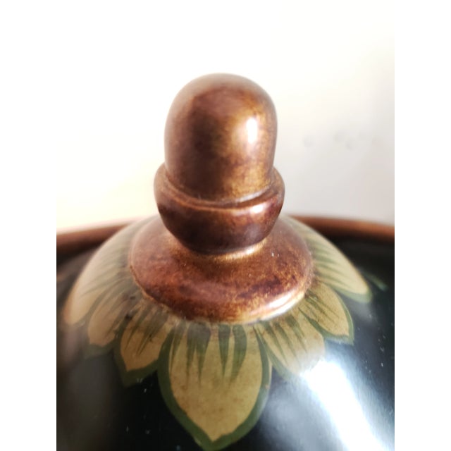 Japanese Vintage 1950s Hand Painted Decorative Ceramic Urns - a Pair For Sale - Image 11 of 12