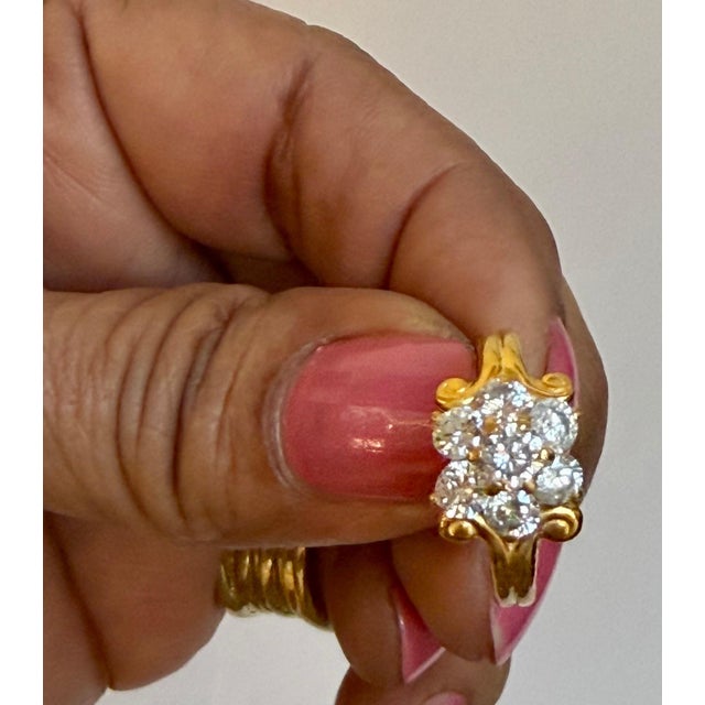 Modern 1.0 Carat, 7 Diamonds Traditional Men's Ring 14 Karat White Gold Ring Estate For Sale - Image 3 of 8