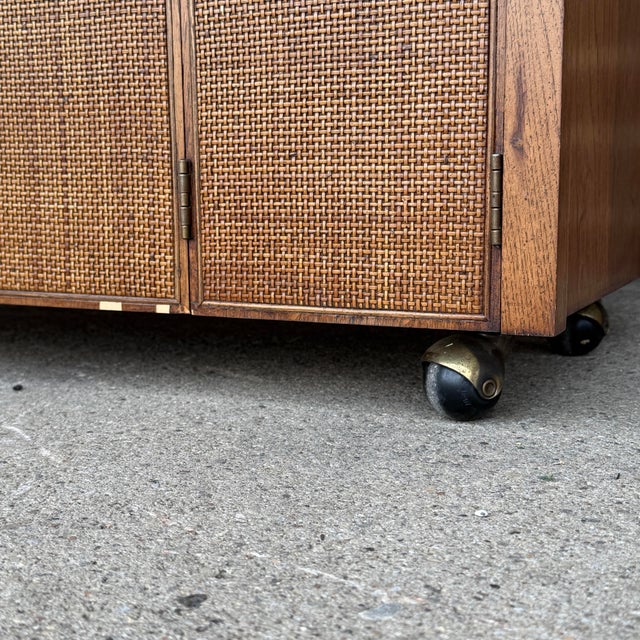 Jack Cartwright for Founders Mid-Century Walnut & Cane Bar Cart / Buffet Server, 1960s For Sale - Image 12 of 12