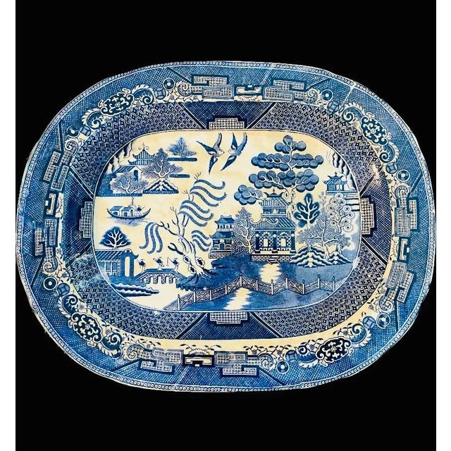 Chinoiserie Antique English 19th Century Blue & White Chinoiserie Stoneware Willow Pattern Large Platter For Sale - Image 3 of 10