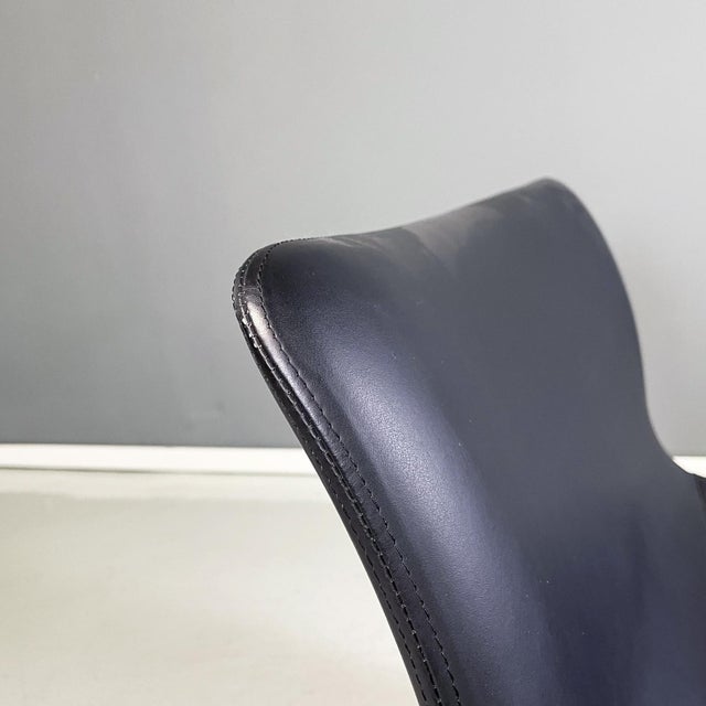 Italian Postmodern Leather Glove Armchair attributed to Urquiola for Molteni & C., 2000s For Sale - Image 12 of 17