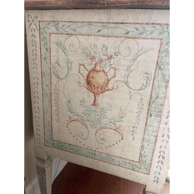 Early 20th Century Pair of Early 20th C. Italian Neoclassical Style Commodes With Faux Marble Tops For Sale - Image 5 of 9