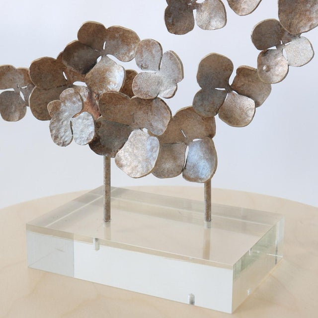 Contemporary Oyster Flowers on Acrylic Accessory Acrylic For Sale - Image 3 of 6