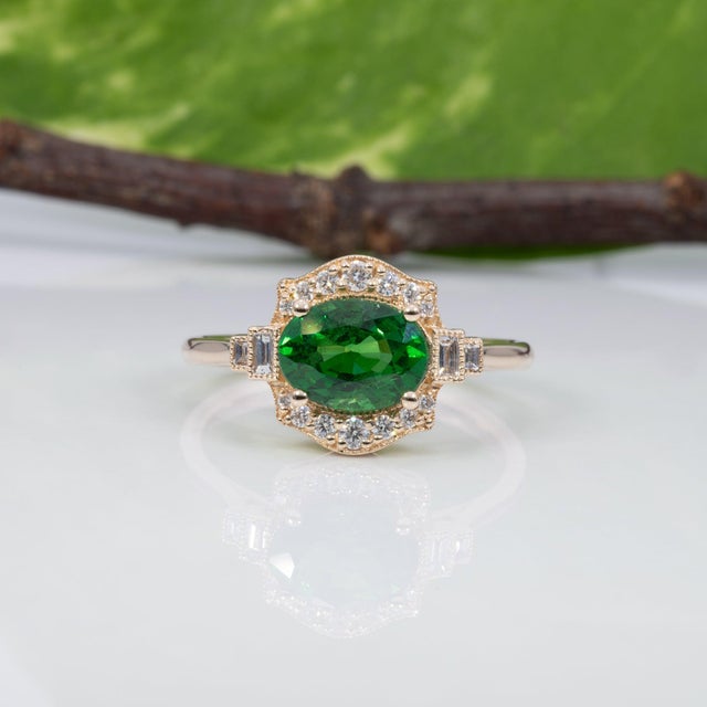 2020s 1.8Ct Tsavorite Garnet Ring With Earth-Mined Diamond Accents: Solid 14k Gold, Size 6.75 For Sale - Image 5 of 9