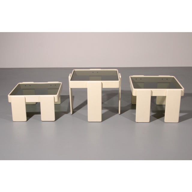 Off-White Lacquered Stacking Tables by Gianfranco Frattini for Cassina, 1970, Set of 3 For Sale - Image 11 of 15