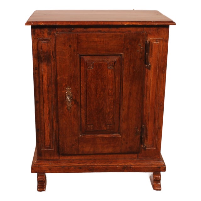 17th-Century Oak Béguinage Cabinet For Sale