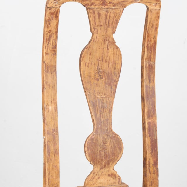 Late 18th Century Pair of Swedish Red Painted Rococo Pine Side Chairs For Sale - Image 4 of 17