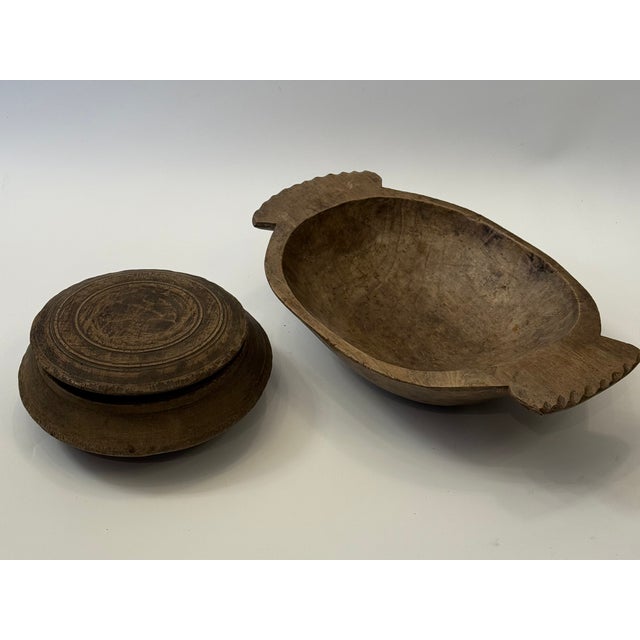 Rustic Hungarian Primitive Bowl and Lidded Box in Linden Wood, 19th Century, Set of 2 For Sale - Image 3 of 12