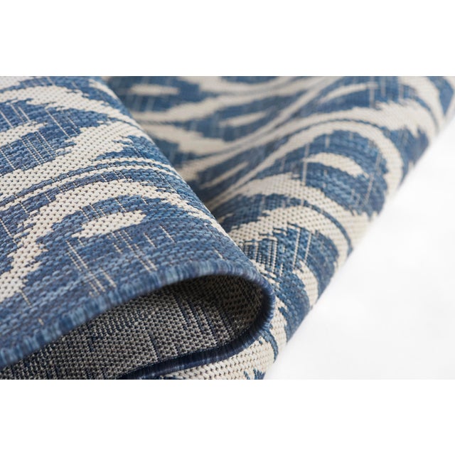 2020s Momeni Contemporary Indoor/Outdoor Riviera Sail Rug in Blue, 9' x 12' For Sale - Image 5 of 10