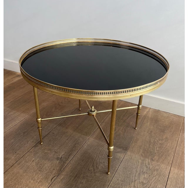 Neoclassical 1940s Round brass coffee table with black lacquered glass top Attributed to Maison Jansen For Sale - Image 3 of 12