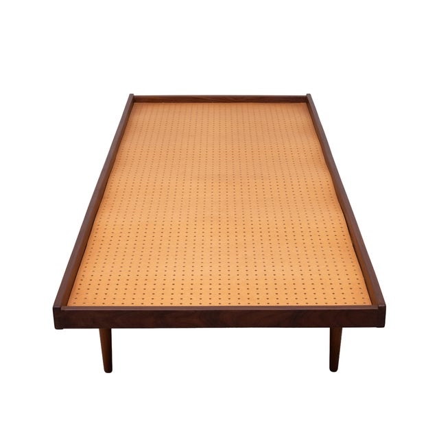 Brown Mid-Century Modern Teak Daybed with Tapered Legs, 1950s For Sale - Image 8 of 11