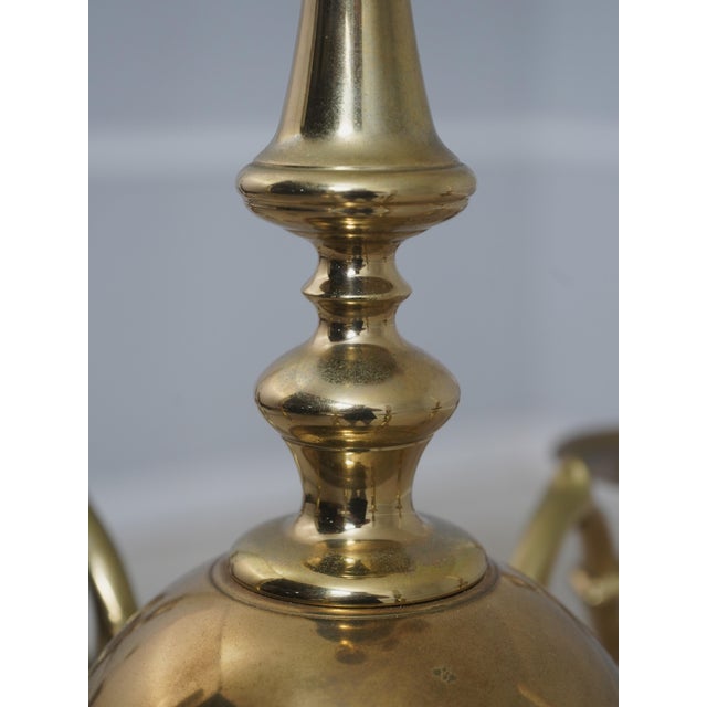 1980s Virginia Metalcrafters Colonial Williamsburg 6 Arm Brass Chandelier For Sale - Image 5 of 8