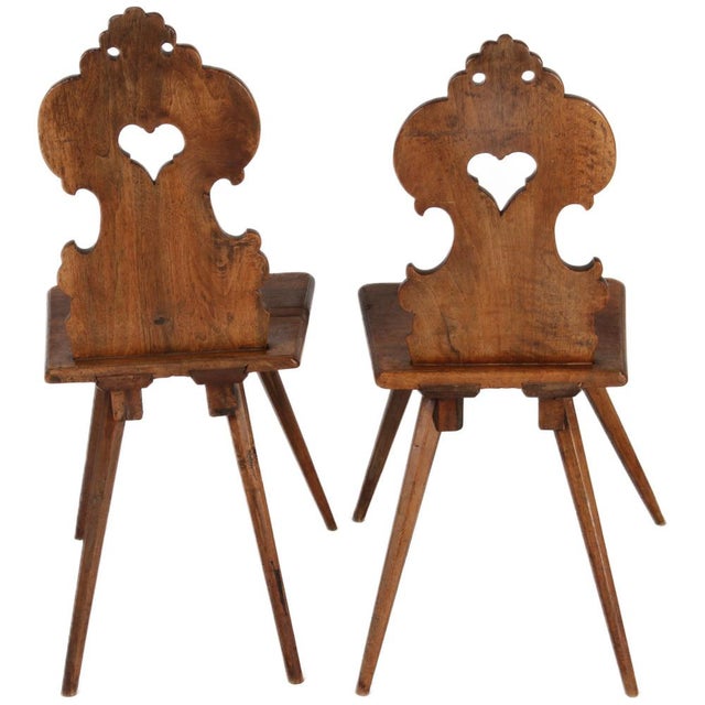 Early 19th Century Antique Board Chairs in Walnut, 1815-1825, Set of 2 For Sale - Image 5 of 13