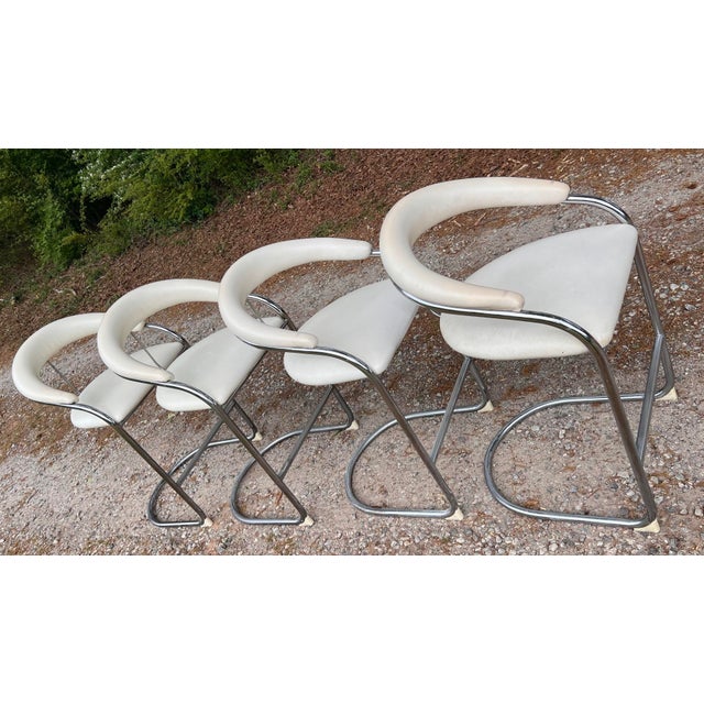 Bauhaus Mid 20th Century BauHaus Ss33 Cantilevered Barstools by Anton Lorenz for Thonet - Set of Four For Sale - Image 3 of 12