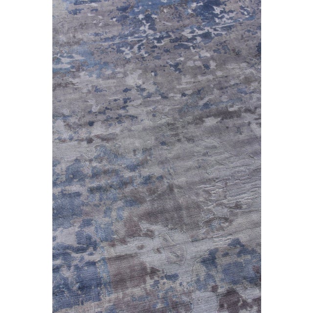 Revin Silver Hand loom Bamboo/Silk Area Rug - 9'x12' For Sale In Los Angeles - Image 6 of 8