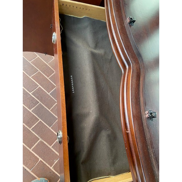 1990s Bernhardt Buffet Hutch For Sale - Image 12 of 15