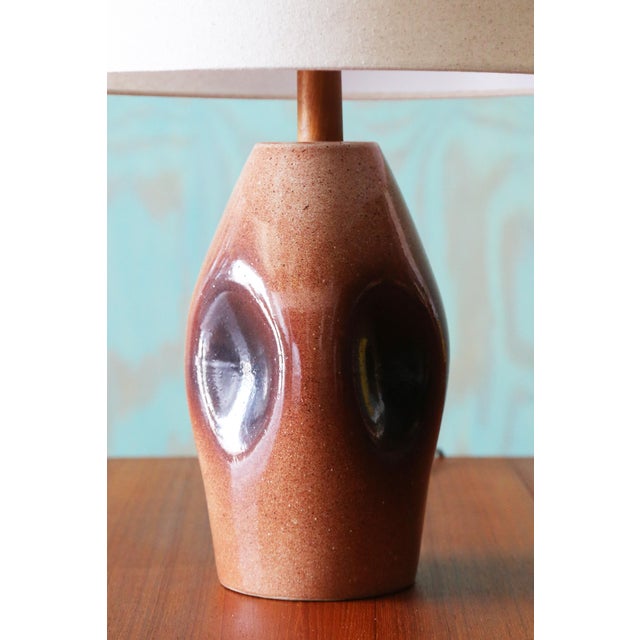 Mid-Century Modern 1960s Gordon and Jane Martz M167 Lamp for Marshall Studios Rare Variation Dimpled Maroon Glaze For Sale - Image 3 of 11