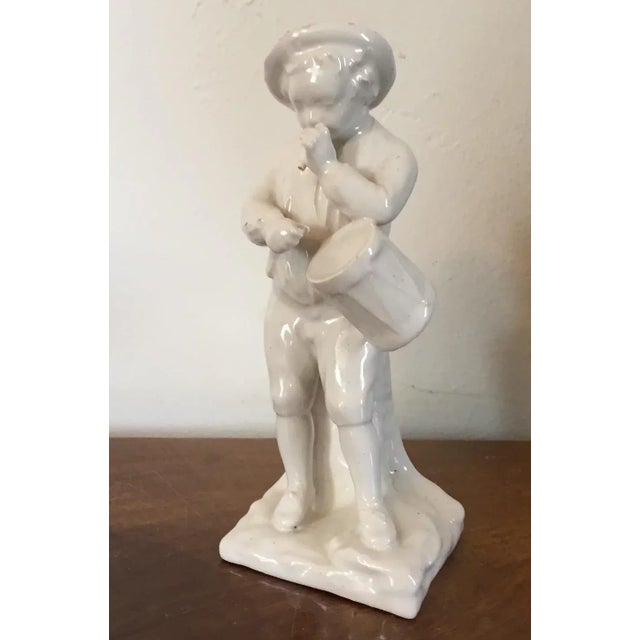 Traditional 18th Century English Staffordshire White Pearlware Figure of a Drummer or Musician For Sale - Image 3 of 11