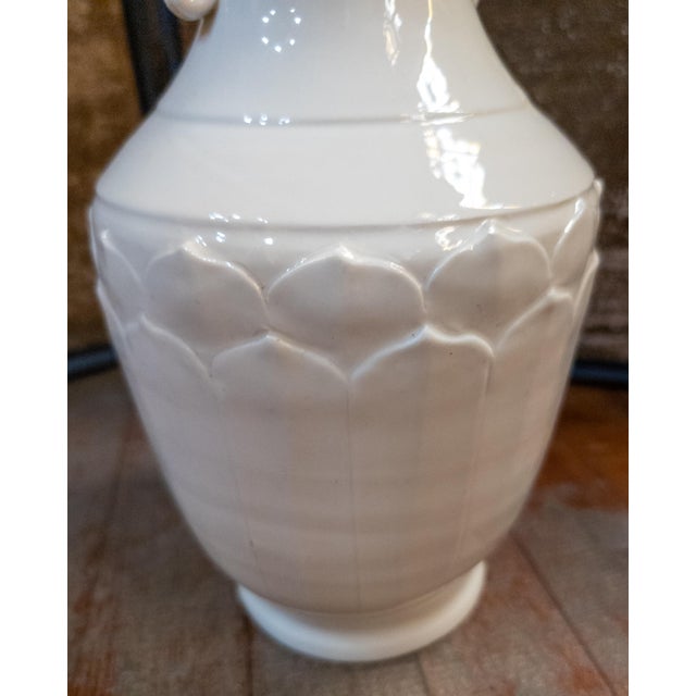 20th Century Chinese Chinoiserie Republic Period Blanc De Chine Vase, Dehua Kiln For Sale - Image 10 of 15