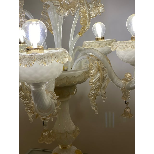 Murano Table Lamp 5 Arms Murano Glass in White and Gold For Sale - Image 4 of 12