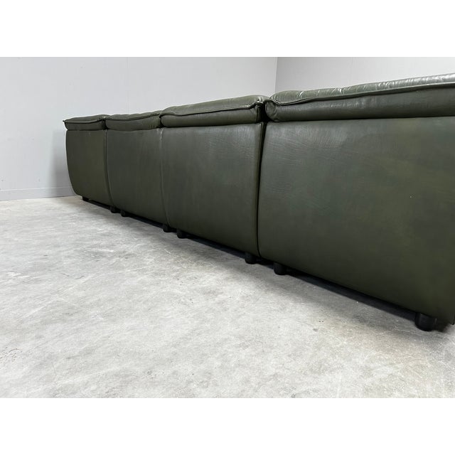 Modular Sectional Sofa in Green Tufted Leather from de Sede, 1970s, Set of 9 For Sale - Image 13 of 15