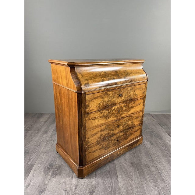 19th Century Walnut Dressing Table For Sale - Image 3 of 13