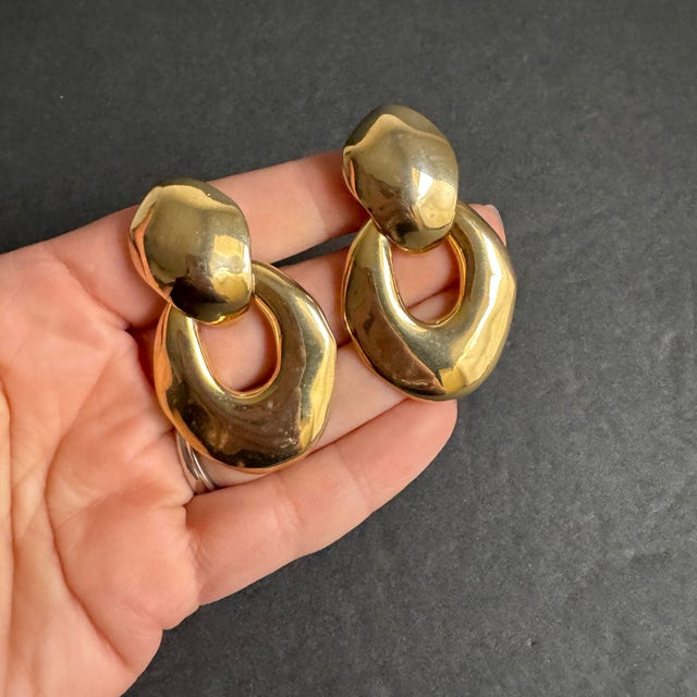 Vintage Chunky Gold Tone Door Knocker Earrings Polished Statement 80s 90s Unsigned but very nice quality. Approx 2"