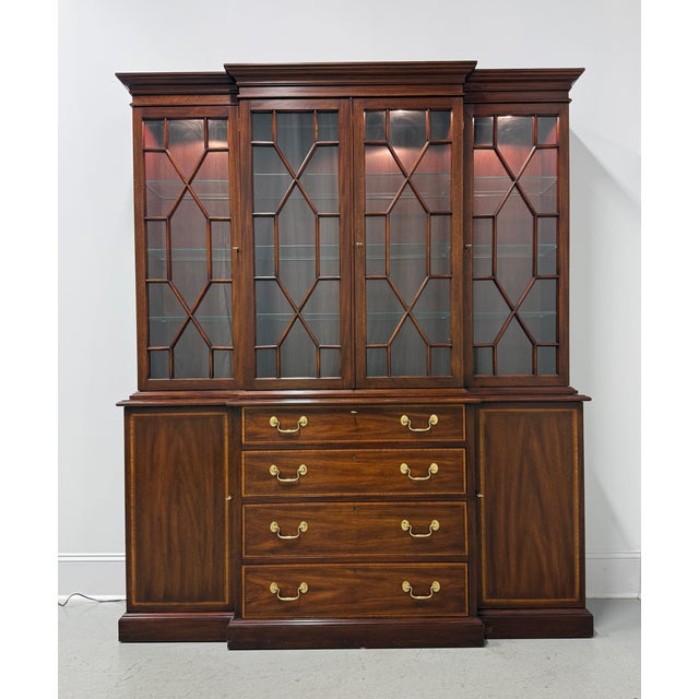 Traditional Henkel Harris 2365 29 Banded Mahogany Breakfront China Cabinet For Sale - Image 3 of 9