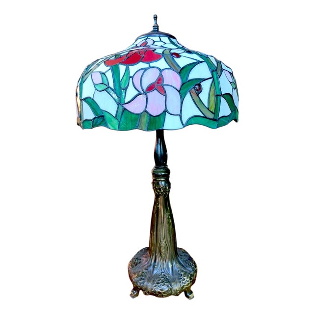 Table Lamp in the style of Tiffany For Sale