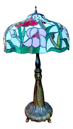 Table Lamp in the style of Tiffany