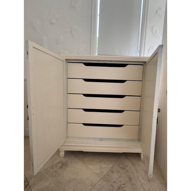 Chinoiserie Cabinet With Interior Drawers in Fresh Ivory Lacquered Finish For Sale - Image 11 of 15