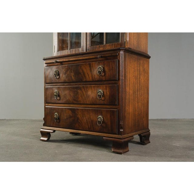 Late 20th Century English Bookcase from Reprodux For Sale - Image 15 of 18