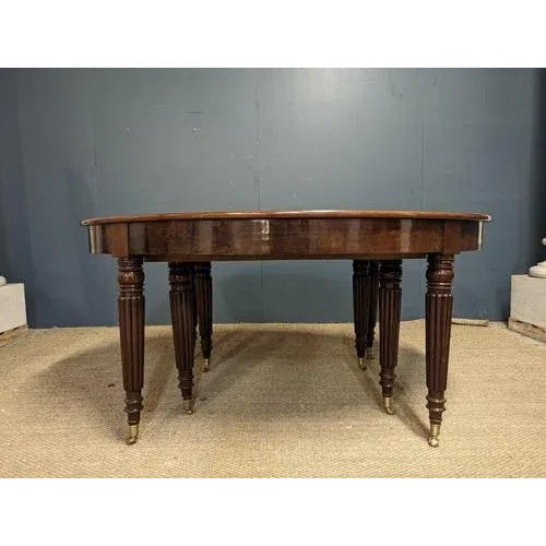 Oval Dining Table in Mahogany with 6 Legs, 19th Century For Sale - Image 4 of 11