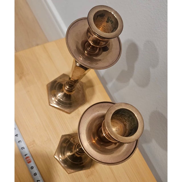 Mid 20th Century Vintage Brass Candlestick Holders – Faceted Stem With Hexagonal Base – Pair For Sale - Image 5 of 6