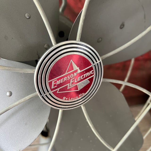 Vintage Emerson Electric 16" Oscillating Metal Desk Fan Fully Functional For Sale - Image 11 of 17