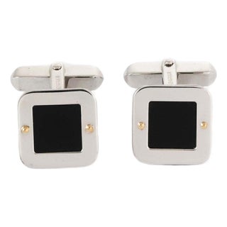 Mid 20th Century Pair of Baraka 18k White Gold Onyx Square Cufflinks For Sale