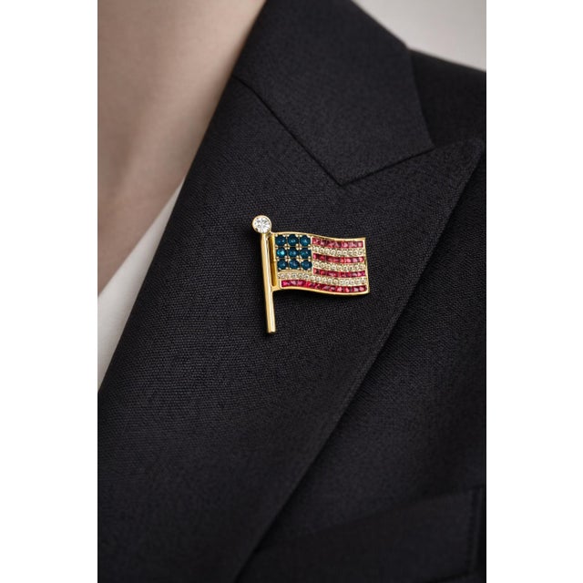 Modern 14k Heavy Gold American Flag Brooch With Ruby, Sapphire & Diamond For Sale - Image 3 of 10