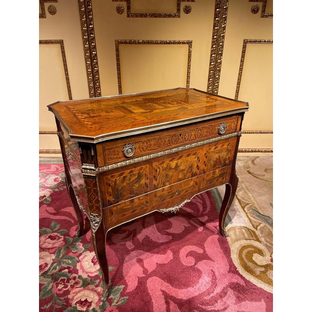 20th Century Louis XV Style Dresser For Sale - Image 3 of 18