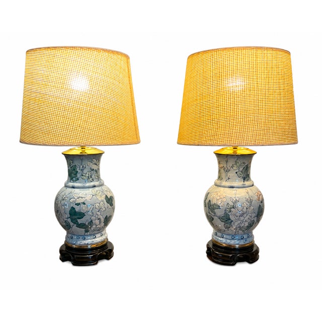 Hollywood Regency Vintage Porcelain Chinoiserie Table Lamps Set of 2 For Sale - Image 3 of 7
