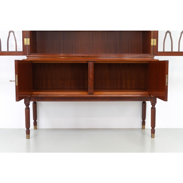 Danish Hepplewhite Mahogany Display Cabinet from Farre Møbelfabrik, 1970s For Sale - Image 16 of 18