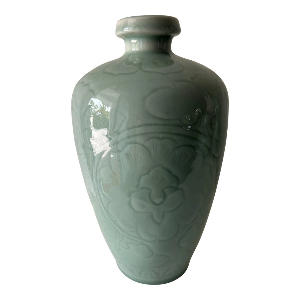 中国セラドン - Chinese Celadon Late 20th Century Chinese Porcelain Celadon Vase | Chairish