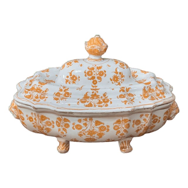 Moustiers Faience Footed Tureen and Cover, C. 1760. For Sale