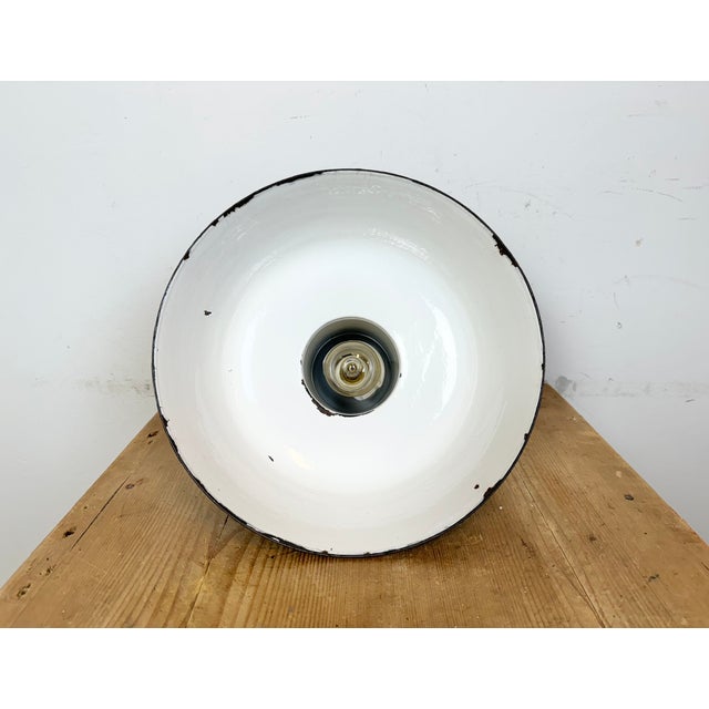 Industrial Black Enamel Factory Lamp with Cast Iron Top, 1930s For Sale - Image 17 of 18