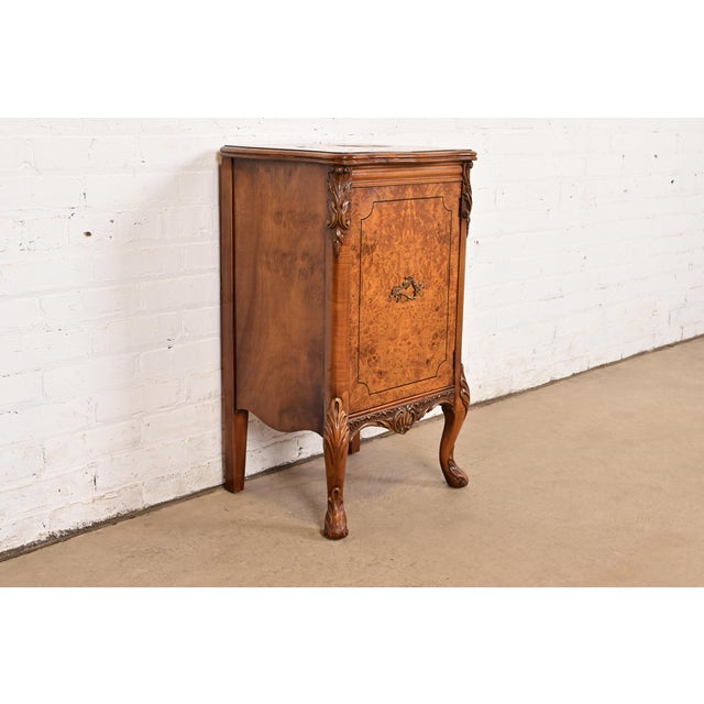 French Provincial Romweber French Provincial Louis XV Burl Wood Nightstand, Circa 1920s For Sale - Image 3 of 11