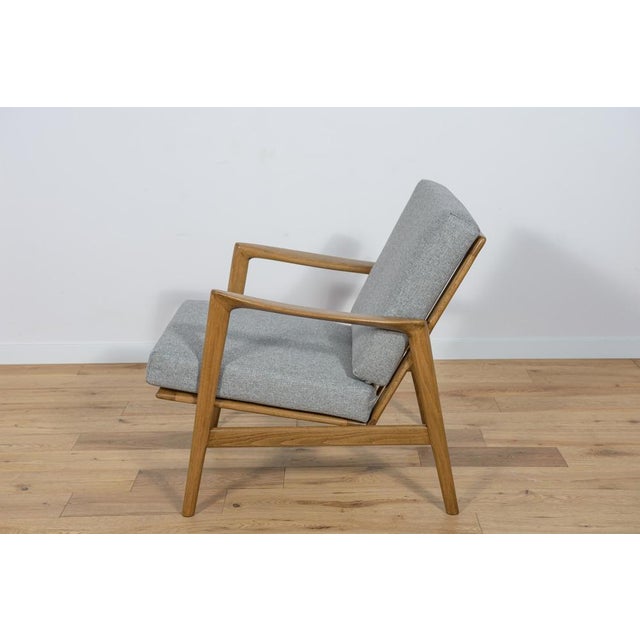 Model 300-139 Armchair from Swarzędz Factory, 1960s For Sale - Image 6 of 18